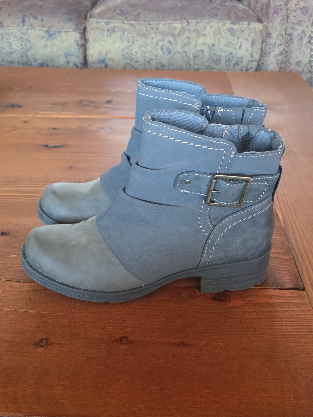 Earth Origins Leather & Suede Ankle Boots Phoenix Stone Size 7 Excellent